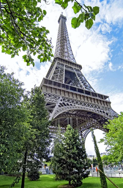 Torre Eiffel Uno Los Lugares Más Emblemáticos Francia —  Fotos de Stock