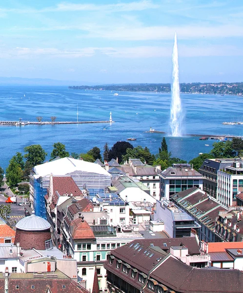 Geneva, the Leman Lake and the Water jet — Stock Photo, Image