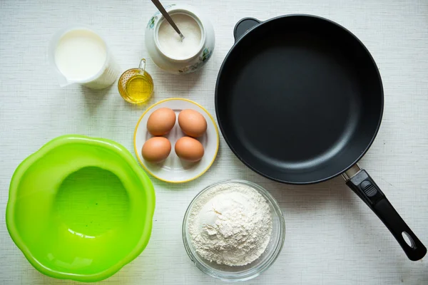 Zutaten für hausgemachte Pfannkuchen — Stockfoto
