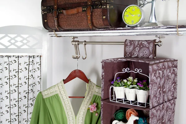 Mobilyalar ve aksesuarlar, gardırop bir dizi