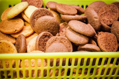 yulaf ezmeli kurabiye sarı sepeti