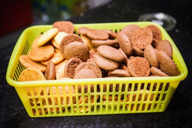 yulaf ezmeli kurabiye sarı sepeti