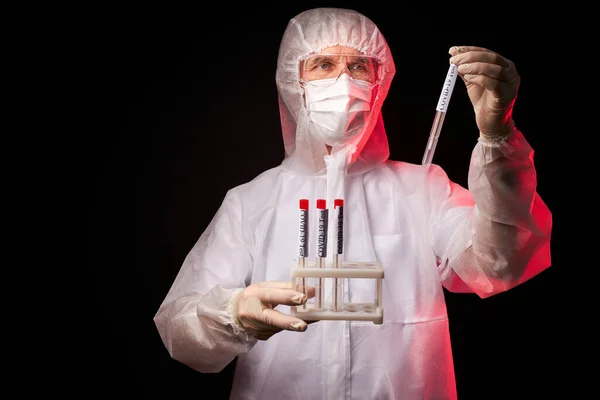 Scientist doctor in suit make research, find the vaccine — Stock Photo, Image