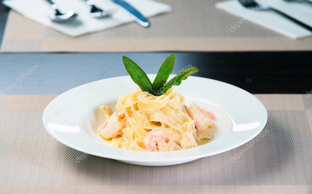 Italian pasta with shrimps