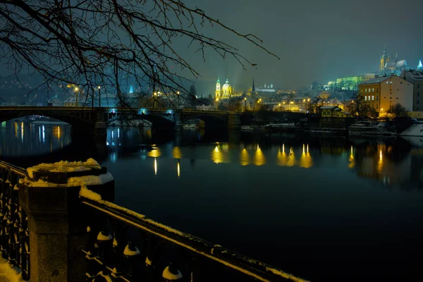 Landschaft Mit Moldau Prag Tschechien Winter Bei Nacht — Stockfoto
