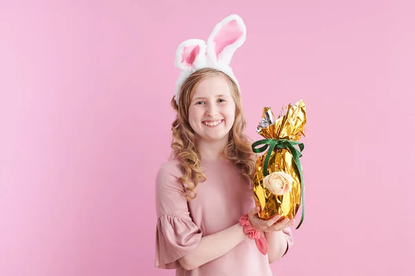 Porträtt Glad Elegant Barn Med Lång Vågigt Blont Hår Med — Stockfoto