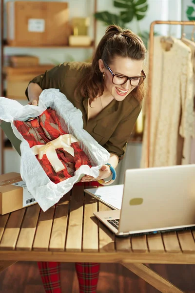 Smiling Elegant Years Old Small Business Owner Woman Office Video — Stock Photo, Image