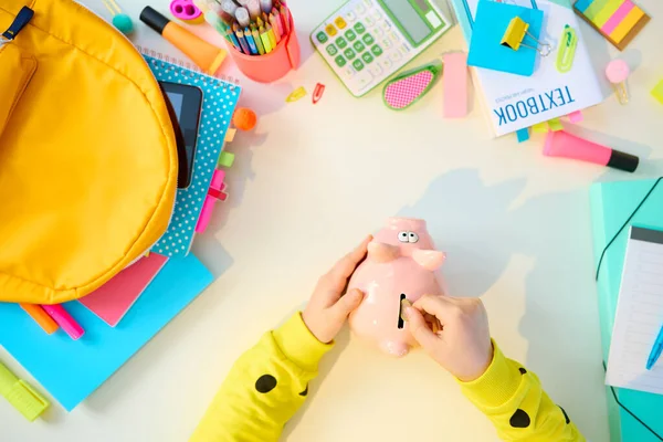 Terug Naar School Bovenaanzicht Van Een Modern Kind Met Werkboeken — Stockfoto