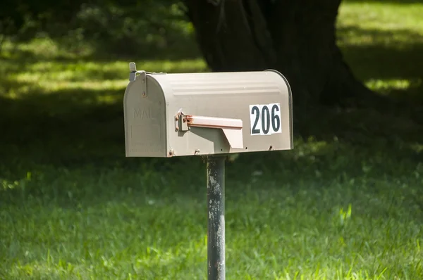 アメリカの屋外金属製メールボックス — ストック写真