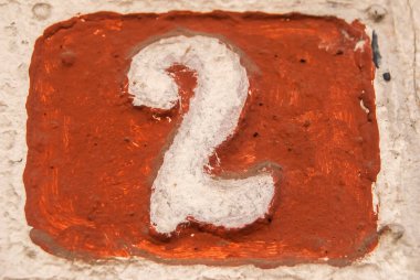 Eski püskü dökme demir plaka, 2 numara yakın plan.