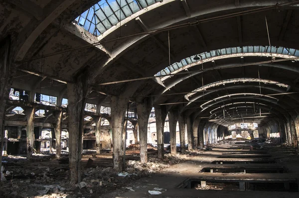 Ancienne usine ferroviaire abandonnée — Photo