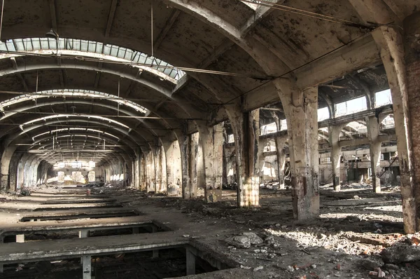 Ancienne usine ferroviaire abandonnée — Photo