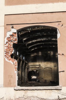 Demiryolu bitki içinde terk edilmiş