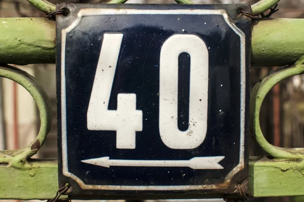 Placa esmaltada desgastada número 40 — Fotografia de Stock