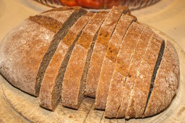 dilimlenmiş somun ekmek