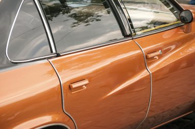 eski model araba portre