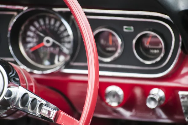 Vintage car dashboard — Stock Photo, Image