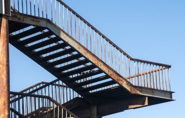 Metal Demir merdiven