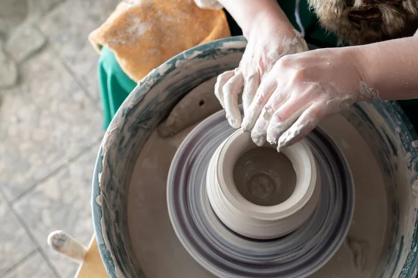 Creating Clay Pot Potter Wheel Potter Hand Viewed Raw Pot — Stock Photo, Image