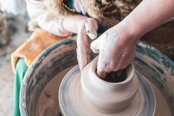 Working Potter Wheel Calms Mentally Balances Person Clay Gentle Hands — Stock Photo, Image
