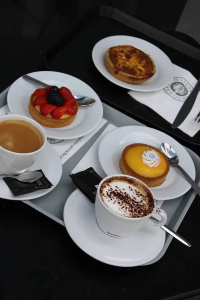 Desayuno Francés Con Café Dulces —  Fotos de Stock