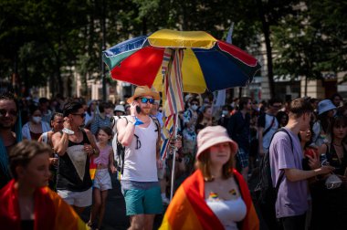 Viyana, Avusturya - 19 Haziran 2021: Viyana 'da Sosis Halkası Gururu