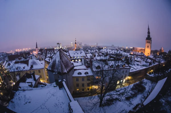 Ciudad de Tallin, Estonia, en invierno — Foto de Stock