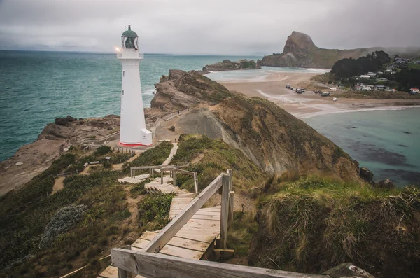Kale noktası deniz feneri, Yeni Zelanda — Stok fotoğraf