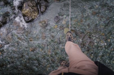 Walkwire, tehlikeli tek tel köprü Pov