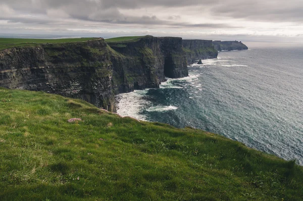 Moher, İrlanda'nın Simgesel Yapı kayalıklarla — Stok fotoğraf