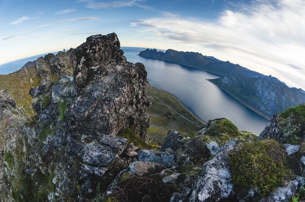 Berg bereik van Senja eiland, Noorwegen — Stockfoto
