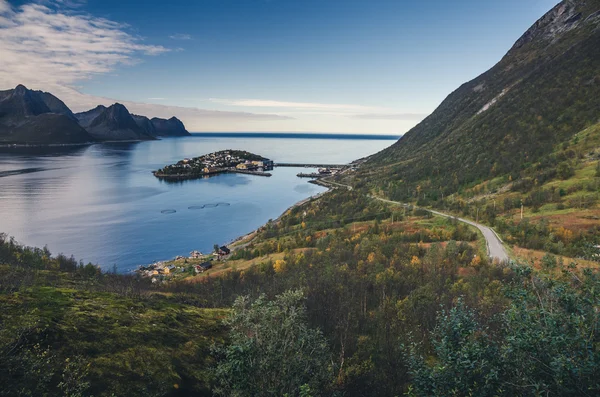 Küçük kasaba Husoy, Senja Norveç — Stok fotoğraf