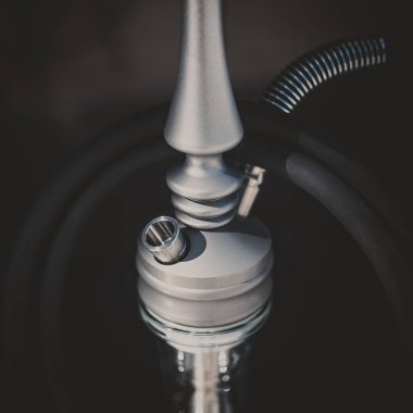 Nargile 'nin bir parçası, modern tasarım, arka planda.