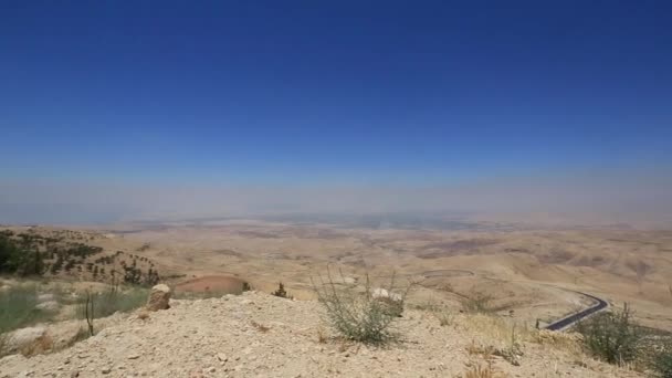 Mount Nibo, Jordan. Hora Nebo - pýcha Jordánska, svaté místo, ohromující koutek země, který je zachycen v Knize knih - Bible. — Stock video