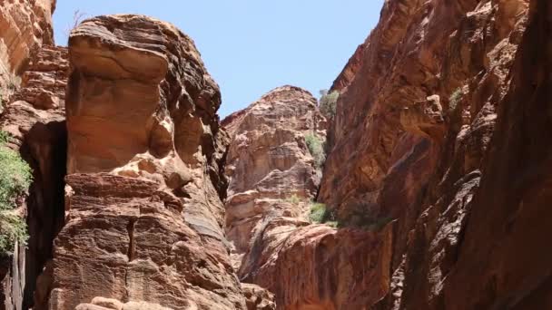 Vista Elevada del Monasterio o El Deir en la Antigua Ciudad de Petra, Jordania, — Vídeos de Stock