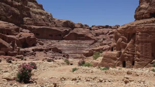 Vista Elevada del Monasterio o El Deir en la Antigua Ciudad de Petra, Jordania, — Vídeo de stock