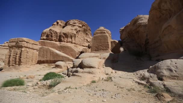 Widok na klasztor lub El Deir w starożytnym mieście Petra, Jordania, — Wideo stockowe