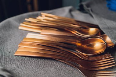 Çatal bıçak, zeytin ağacı, İspanyol geleneksel çatal kaşığı, mutfak malzemeleri..