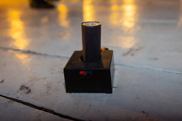 Dispositivi di installazione fuochi d'artificio tubo forma mini pirotecnica. — Foto Stock