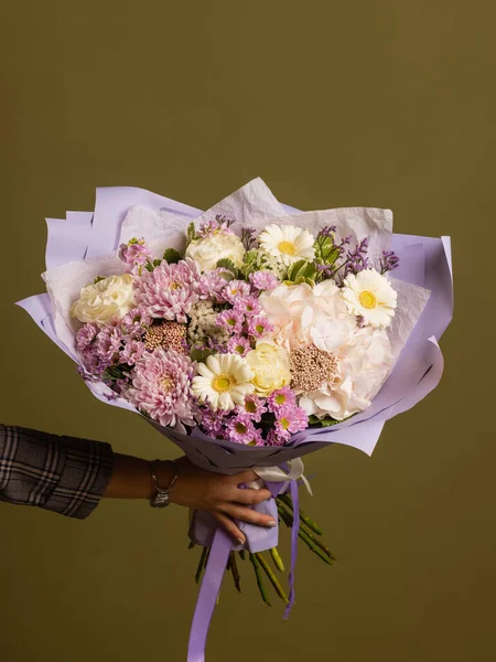 Close-up colorful spring bouquet with many different flowers jelly. — Stock Photo, Image