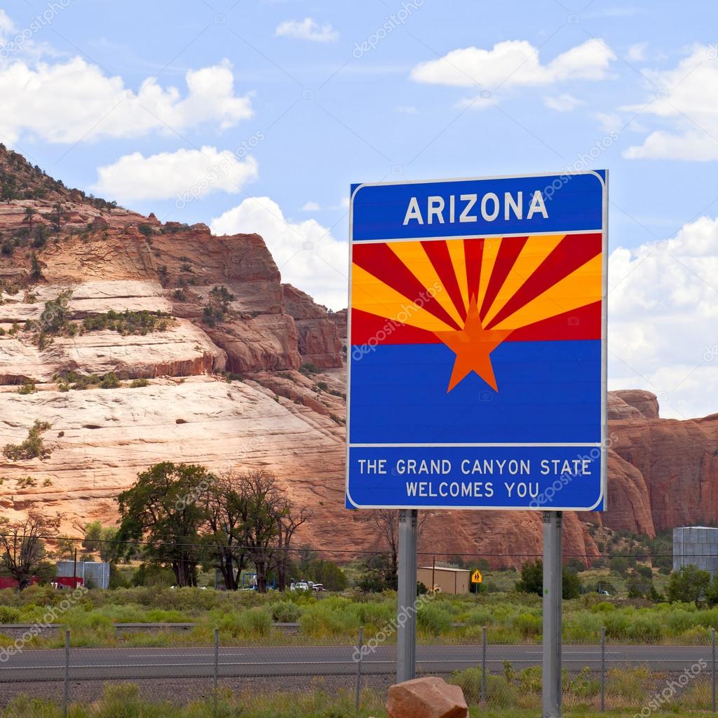 Arizona welcome sign at the state border
