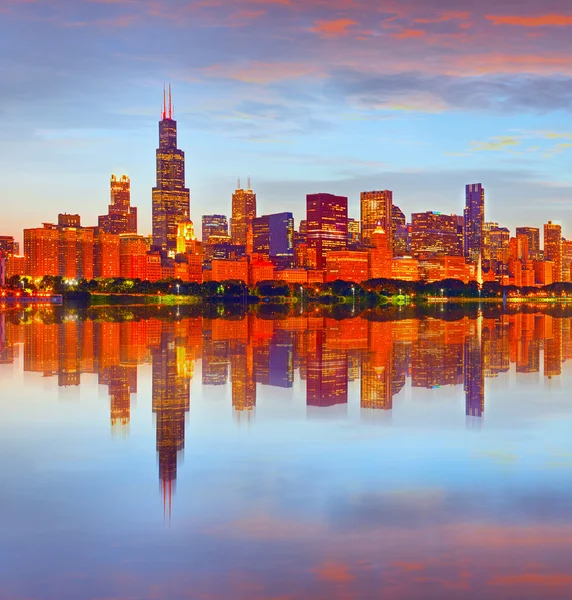 Stadt Chicago USA bei Sonnenuntergang — Stockfoto