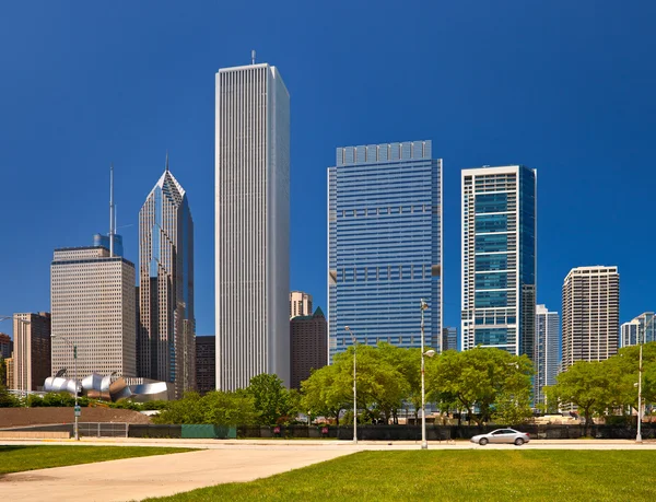 芝加哥的市中心建筑的天际线 — 图库照片