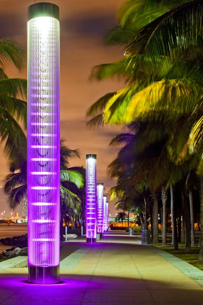 Miami Beach Florida por la noche Imágenes de stock libres de derechos