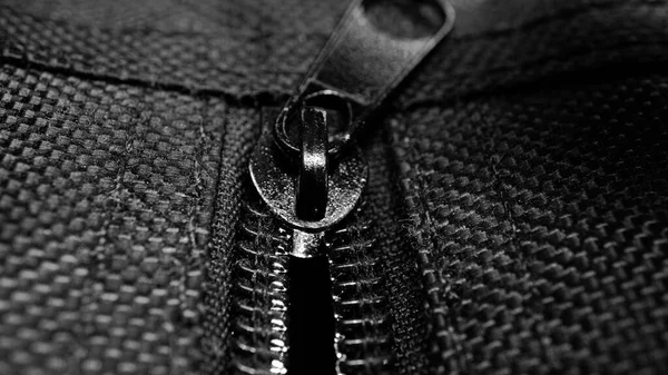 Μαύρη Ανοιχτή Τσάντα Φερμουάρ Μακροεντολή Close Φωτογράφιση — Φωτογραφία Αρχείου