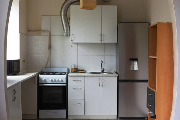 Κουζίνα Εσωτερικό Στο Μοντέρνο Διαμέρισμα — Φωτογραφία Αρχείου
