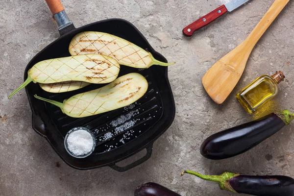 Vegetarian Grilled Stuffed Eggplant Recipe — Stock Photo, Image