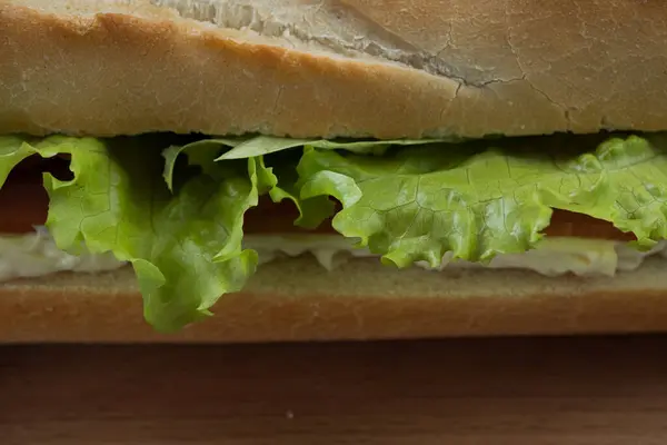 Leckeres Schinken Gemüse Sandwich — Stockfoto