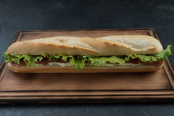 Вкусный Сэндвич Ветчиной Зеленью — стоковое фото