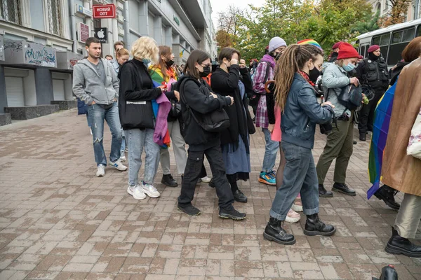 Сентября 2021 Года Киев Украина Люди Марше Гордости Яркими Радужными — стоковое фото